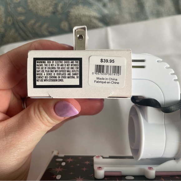 Bath and Body Works Disney Princess Cinderella Castle Wallflower Plug Projector - Picture 3 of 11